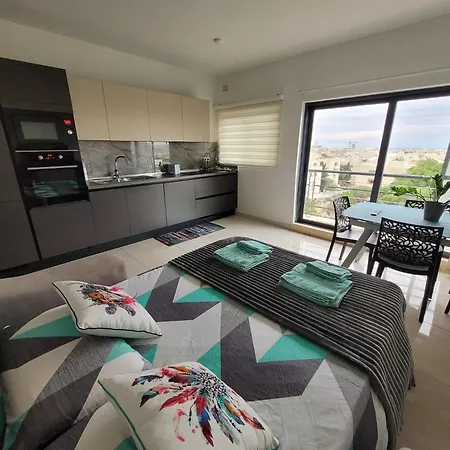 Apartment 1 Bedroom With A View