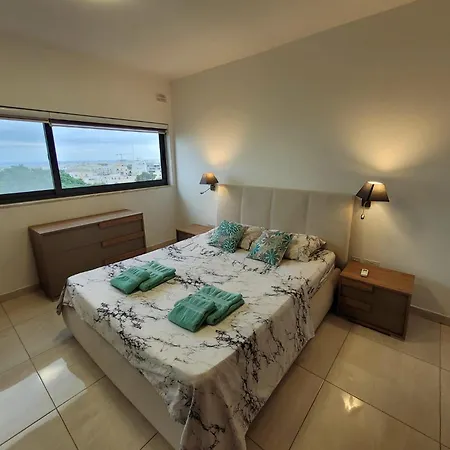 1 Bedroom With A View Apartment